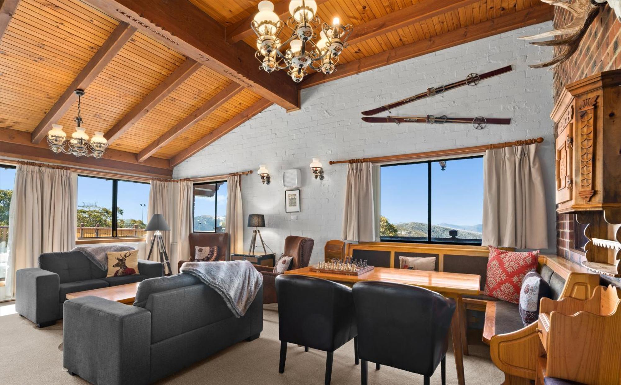 Hotel Pension Grimus Mount Buller Εξωτερικό φωτογραφία