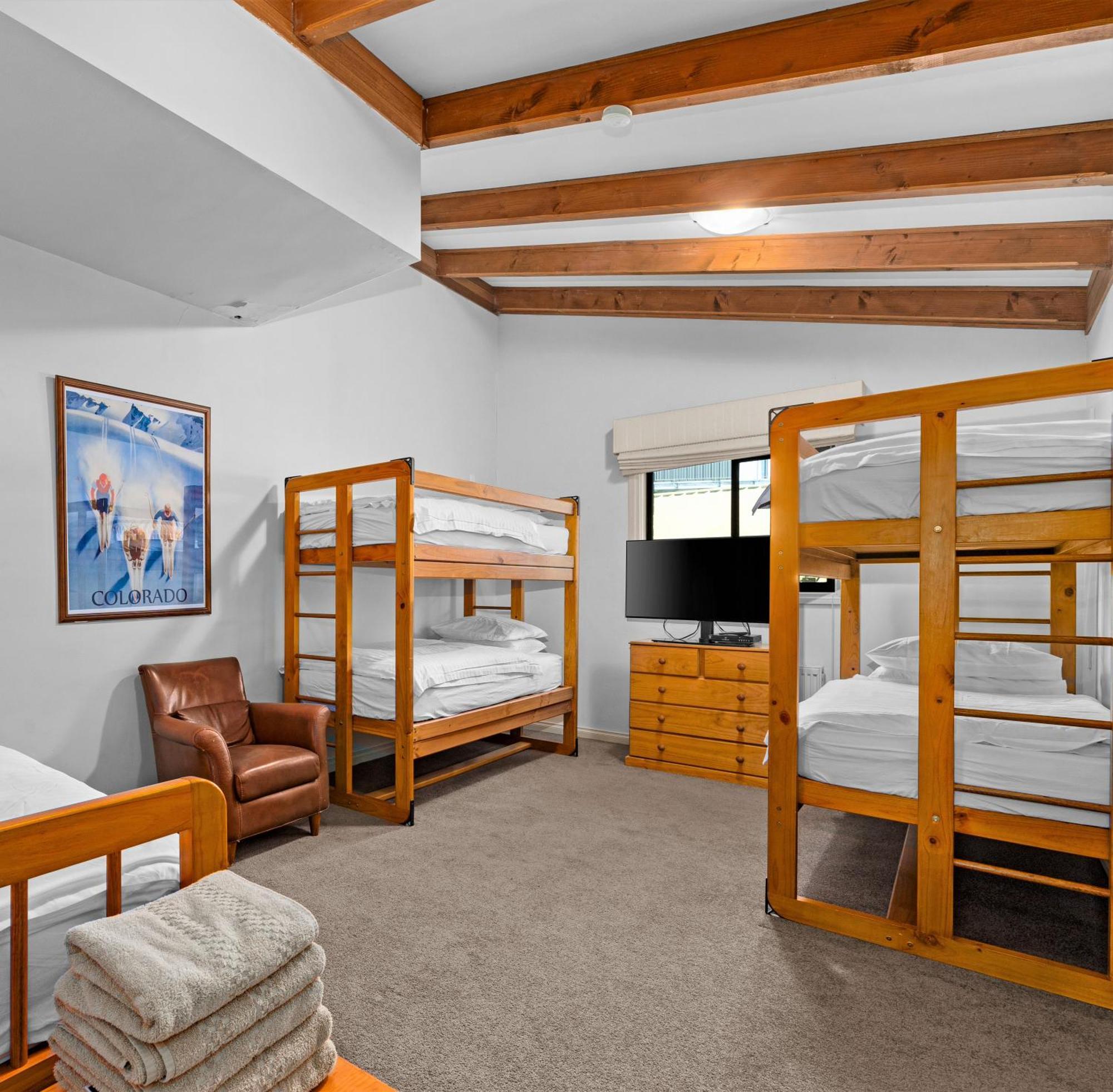 Hotel Pension Grimus Mount Buller Εξωτερικό φωτογραφία