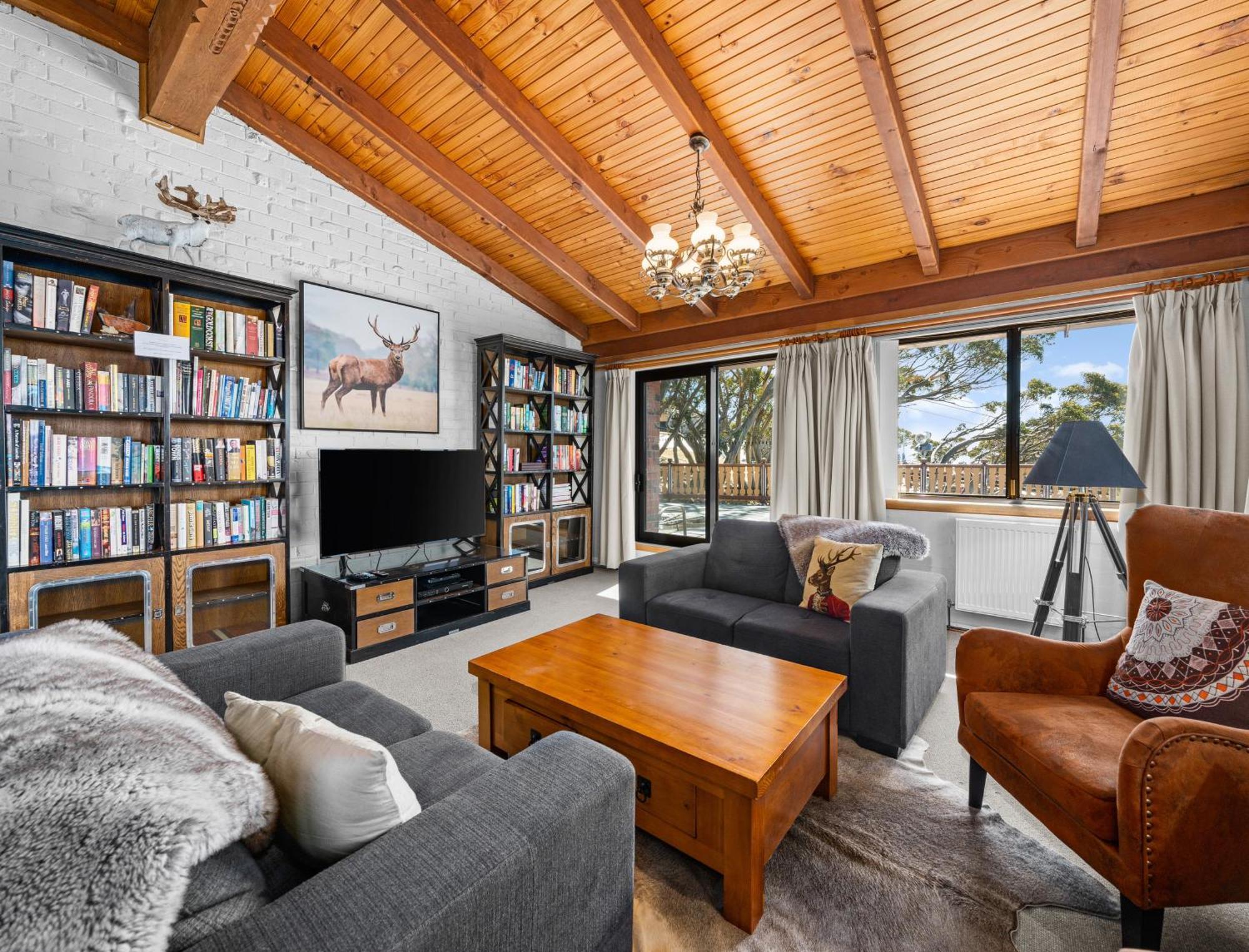 Hotel Pension Grimus Mount Buller Εξωτερικό φωτογραφία