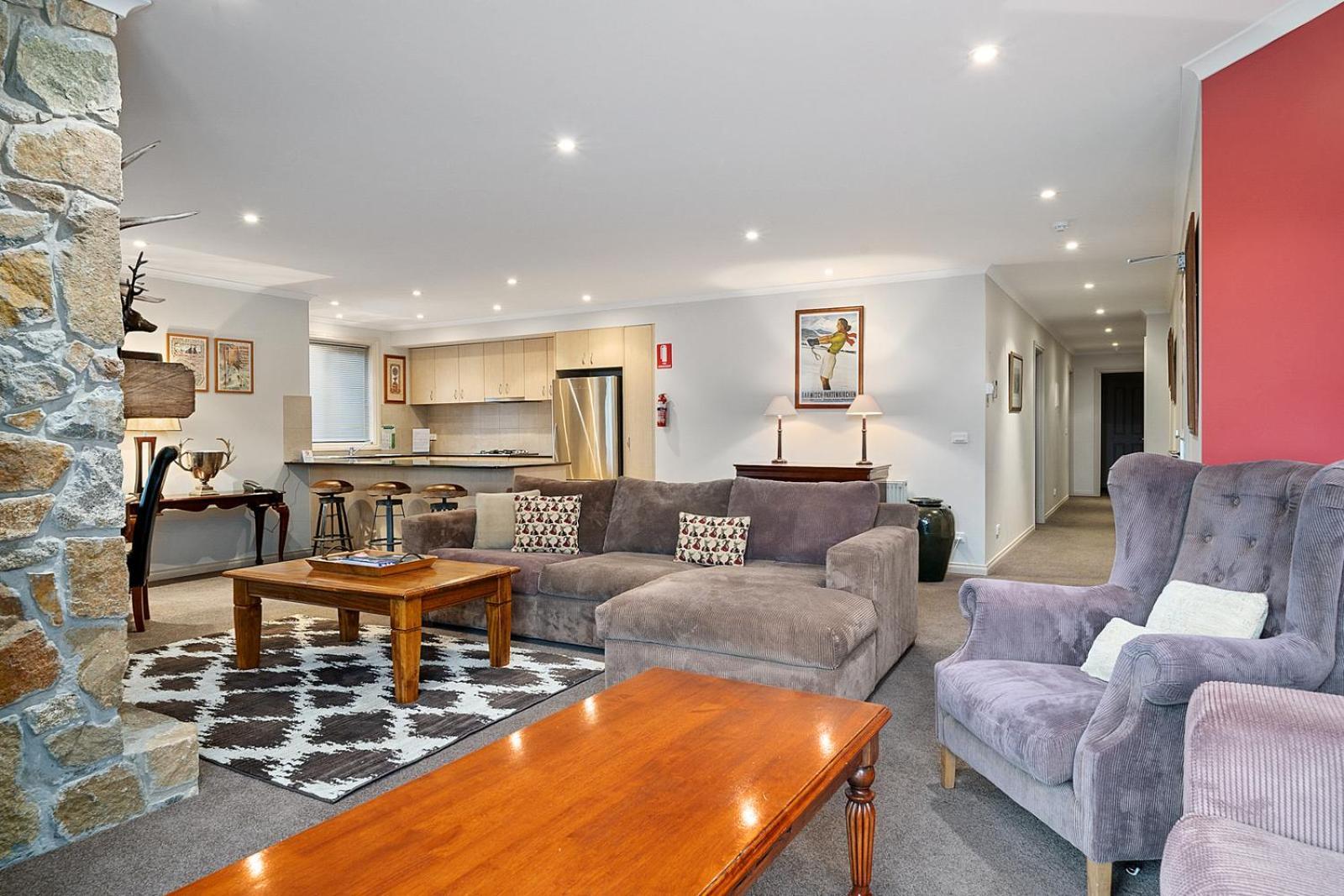 Hotel Pension Grimus Mount Buller Εξωτερικό φωτογραφία