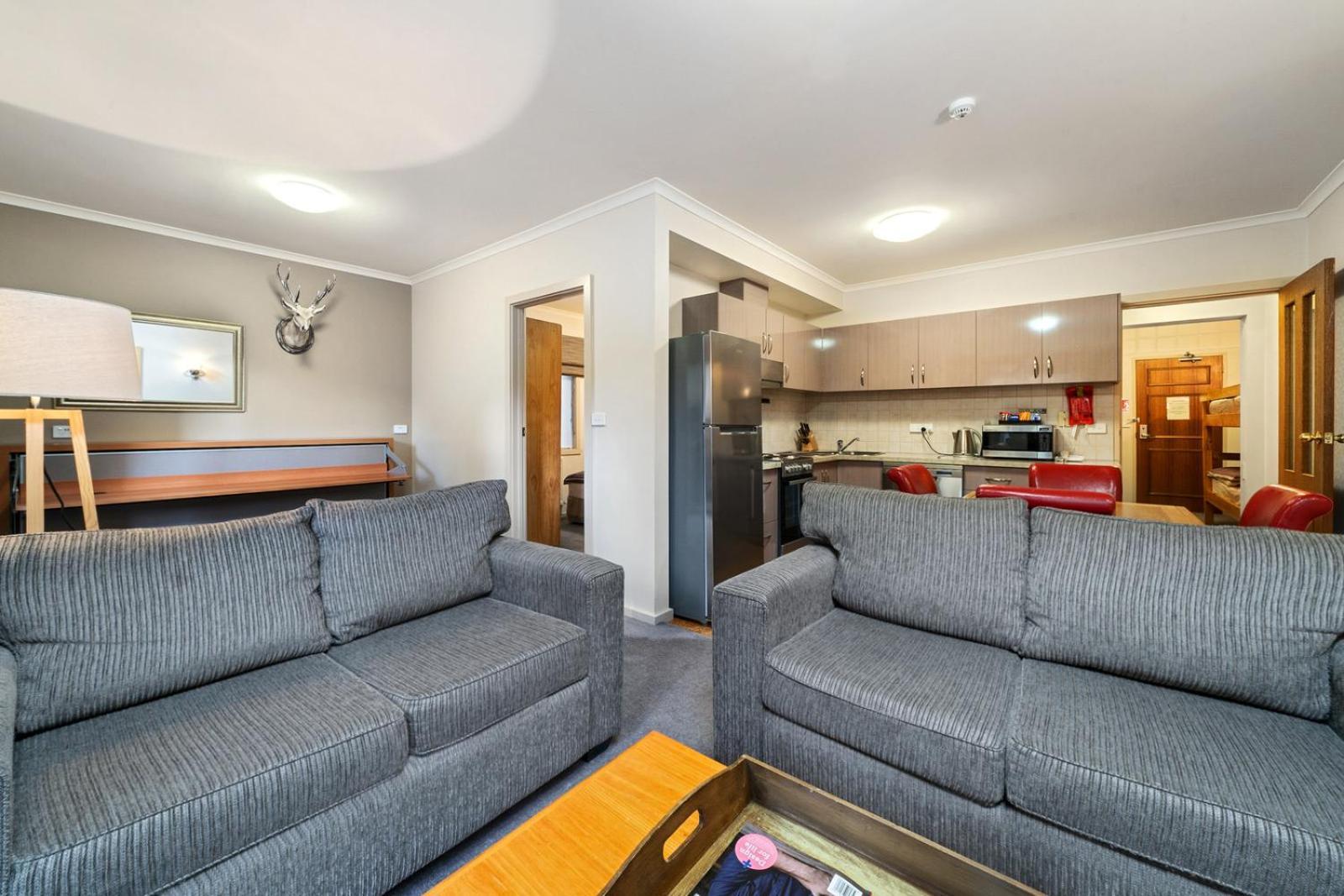 Hotel Pension Grimus Mount Buller Εξωτερικό φωτογραφία
