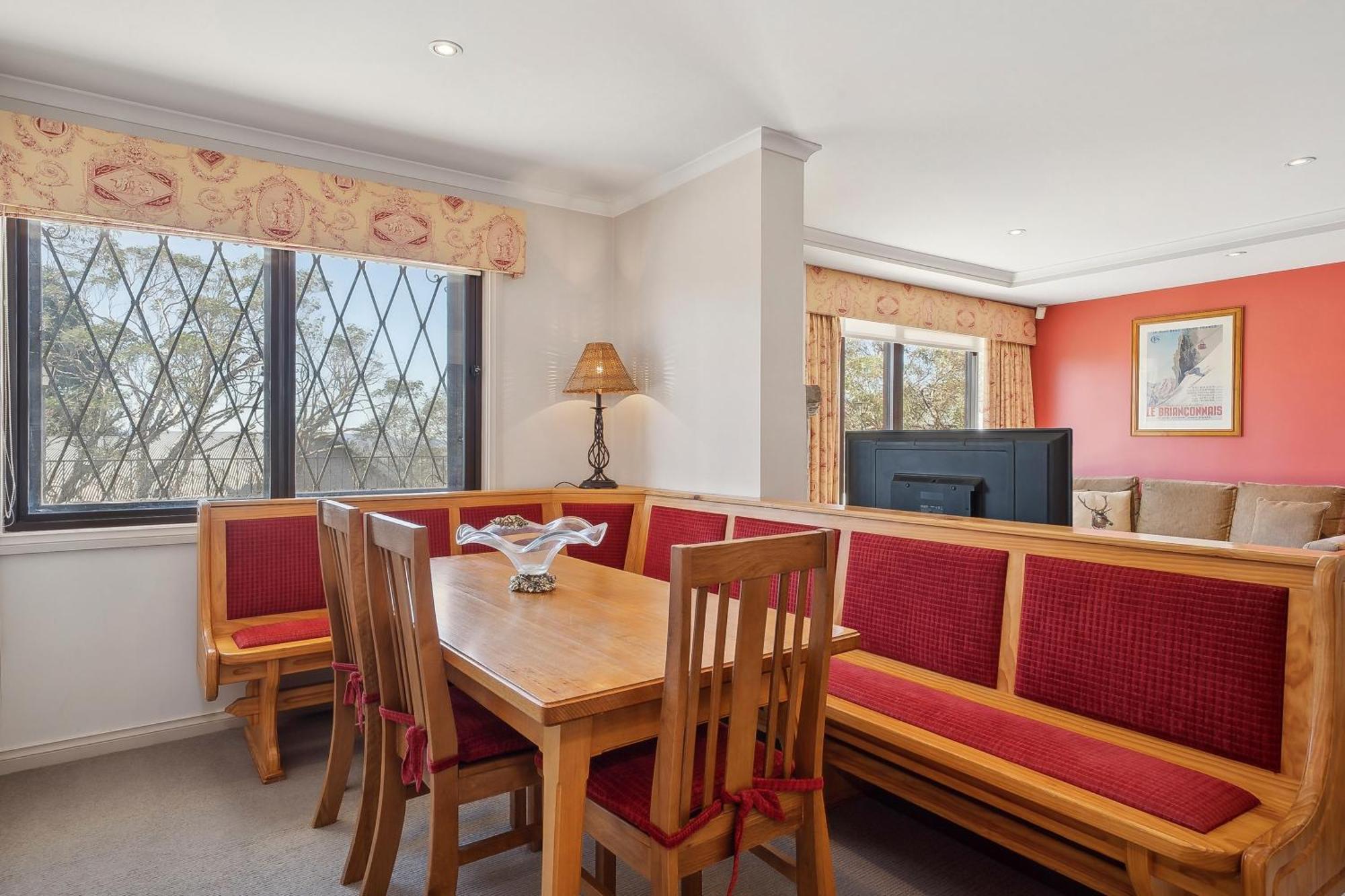 Hotel Pension Grimus Mount Buller Εξωτερικό φωτογραφία